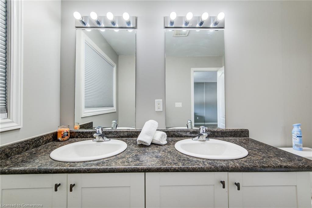 177 Courtney Street Property Photo 33