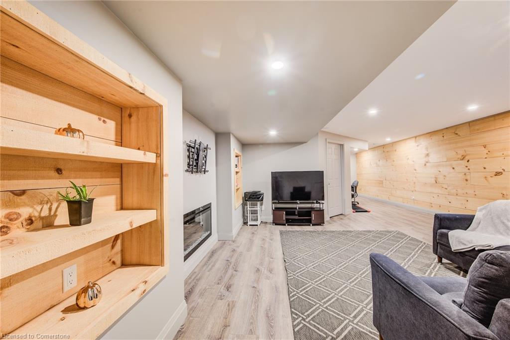 177 Courtney Street Property Photo 37