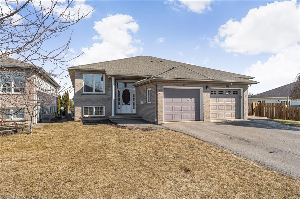 38 Golden Acres Drive Property Photo