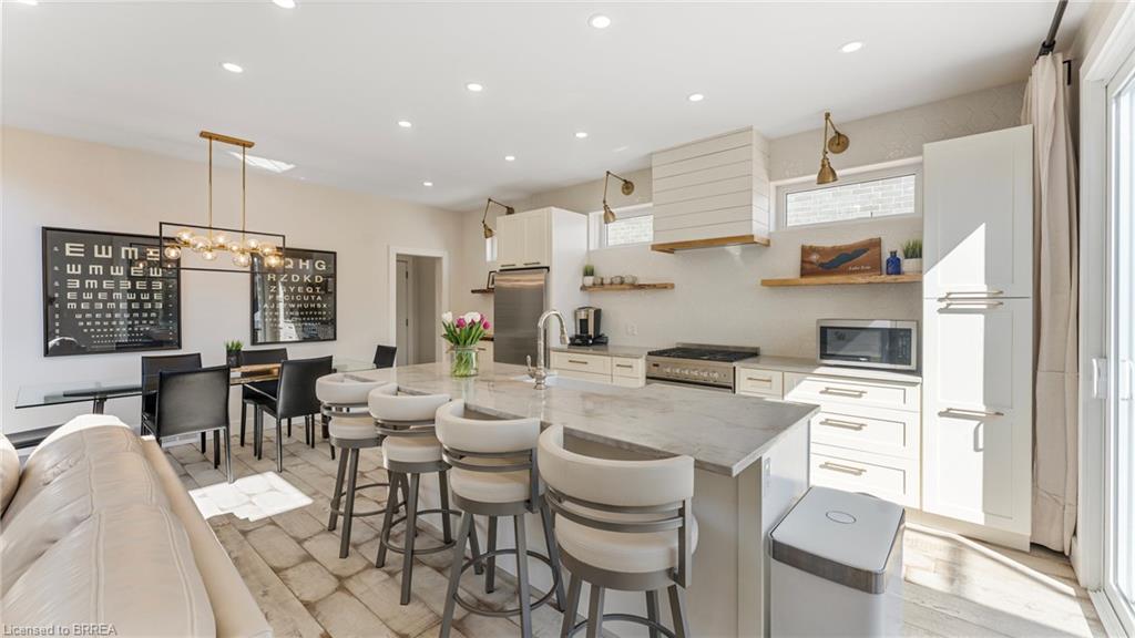 21-80 New Lakeshore Road Property Photo 15