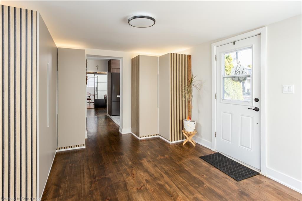 5 East John Street N Property Photo 4