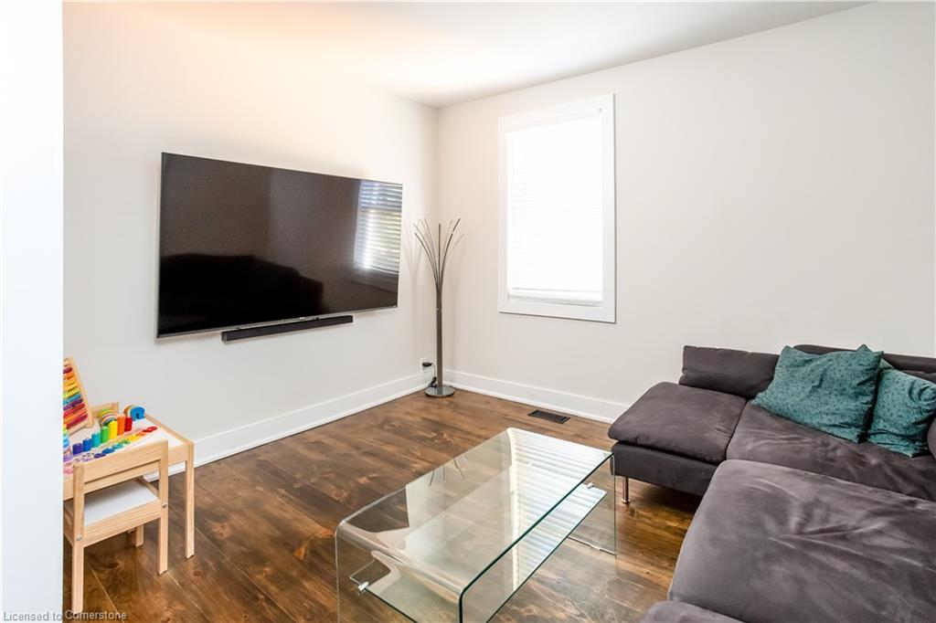 5 East John Street N Property Photo 16