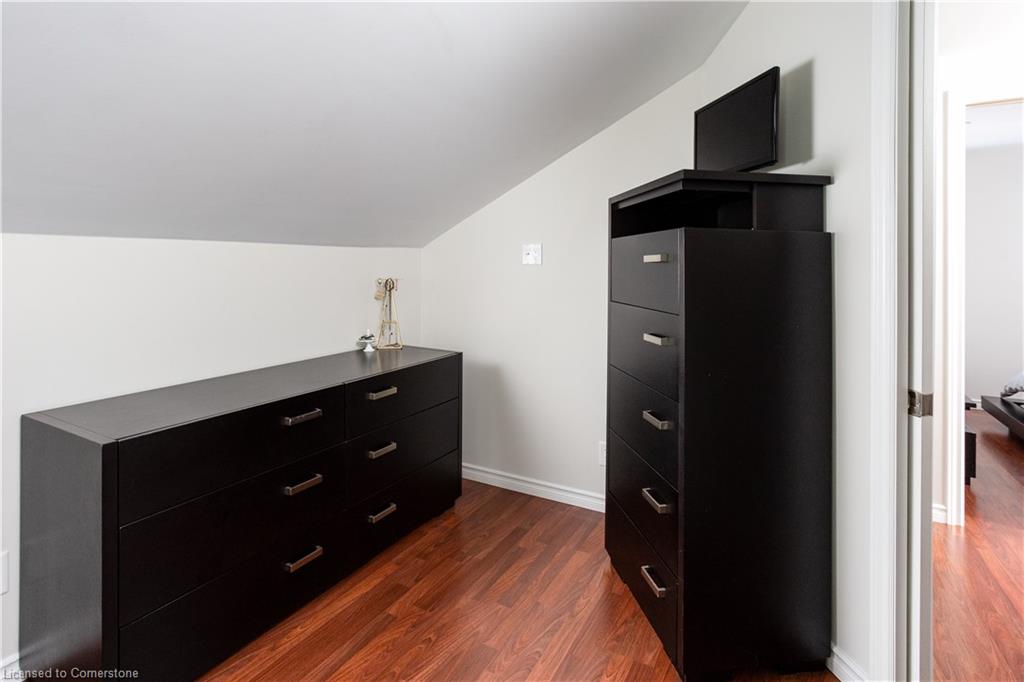 5 East John Street N Property Photo 22