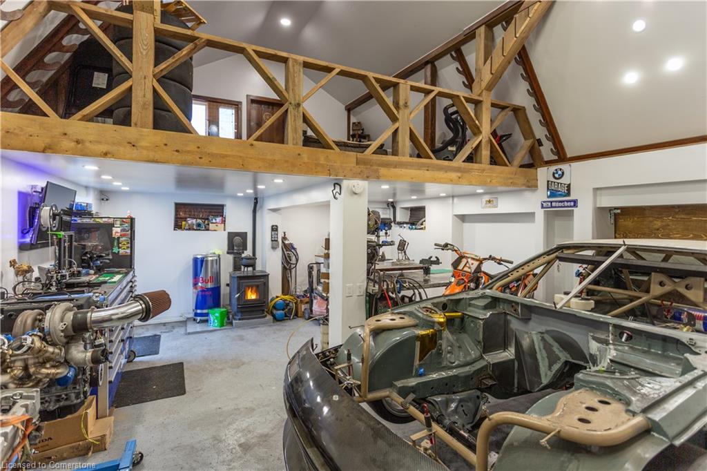 5 East John Street N Property Photo 26