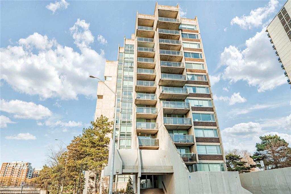 1013 Oo Old Oakville Real Estate Listings Main Image