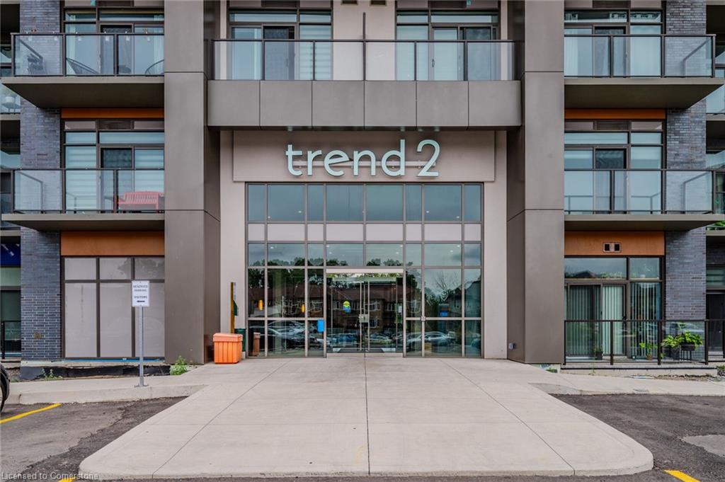 319-460 Dundas Street Property Photo 3