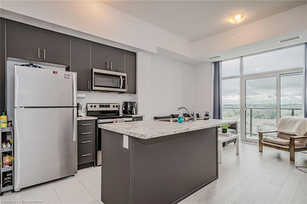 319-460 Dundas Street Property Photo 10