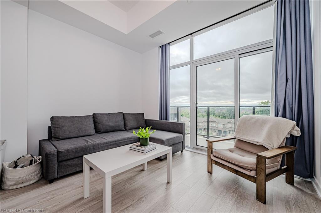 319-460 Dundas Street Property Photo 15