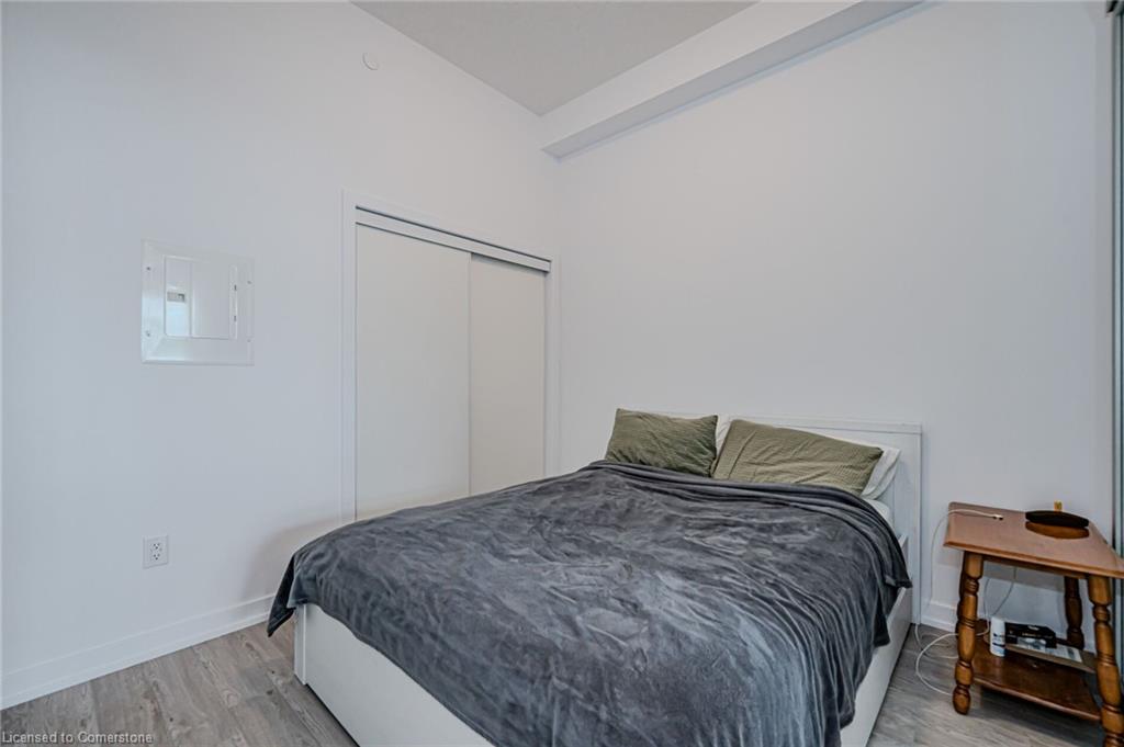 319-460 Dundas Street Property Photo 19