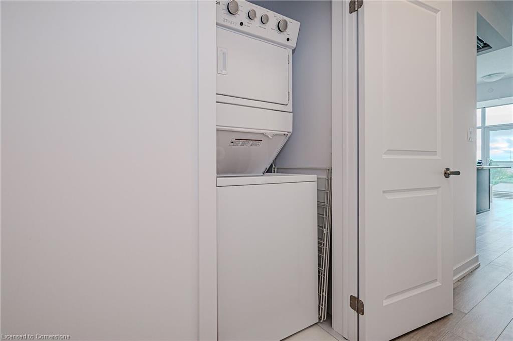 319-460 Dundas Street Property Photo 21