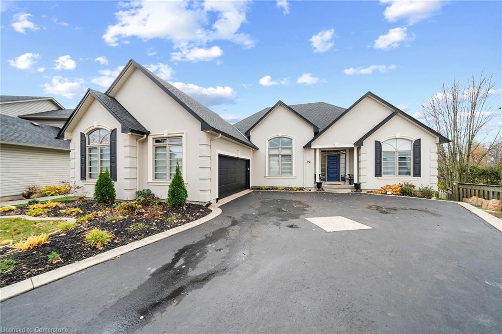 92 Celtic Drive Property Photo 2