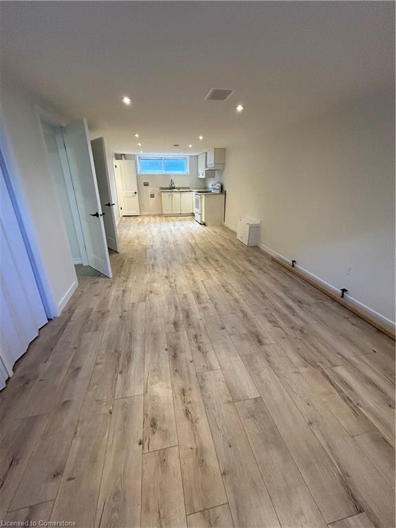 533 East 27th Street Property Photo 5