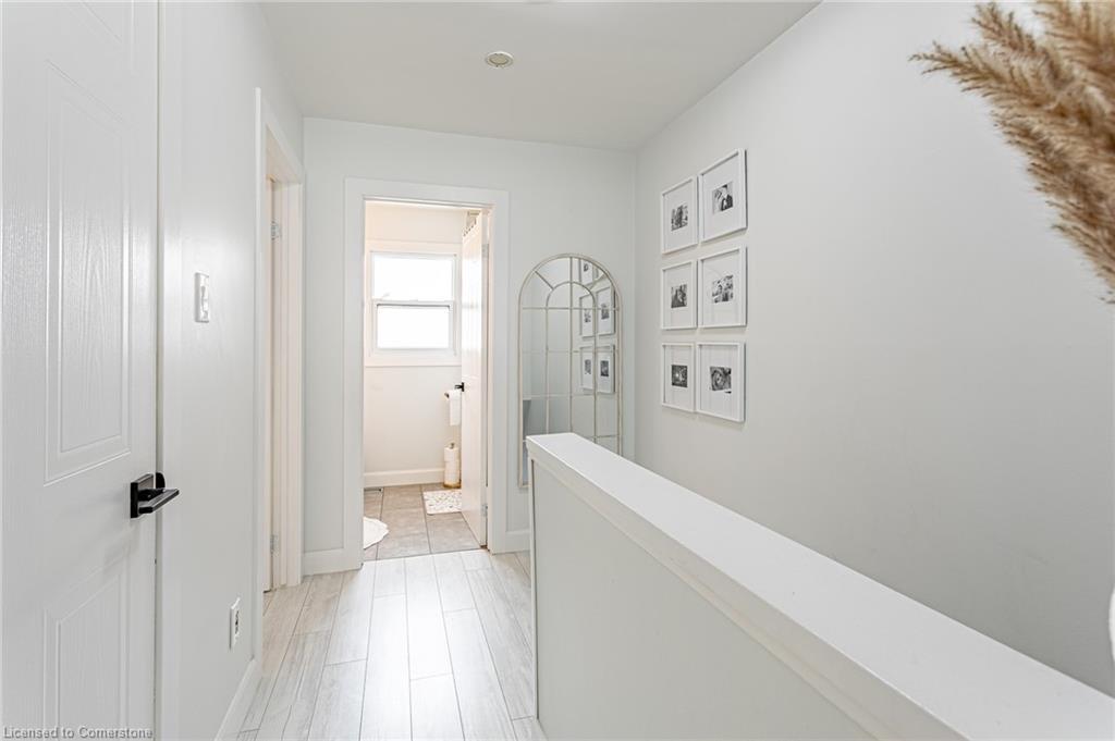448 Springbank Avenue N Property Photo 3