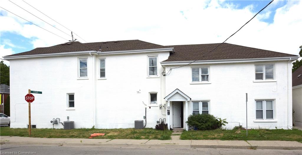 10 Victoria Real Estate Listings Main Image