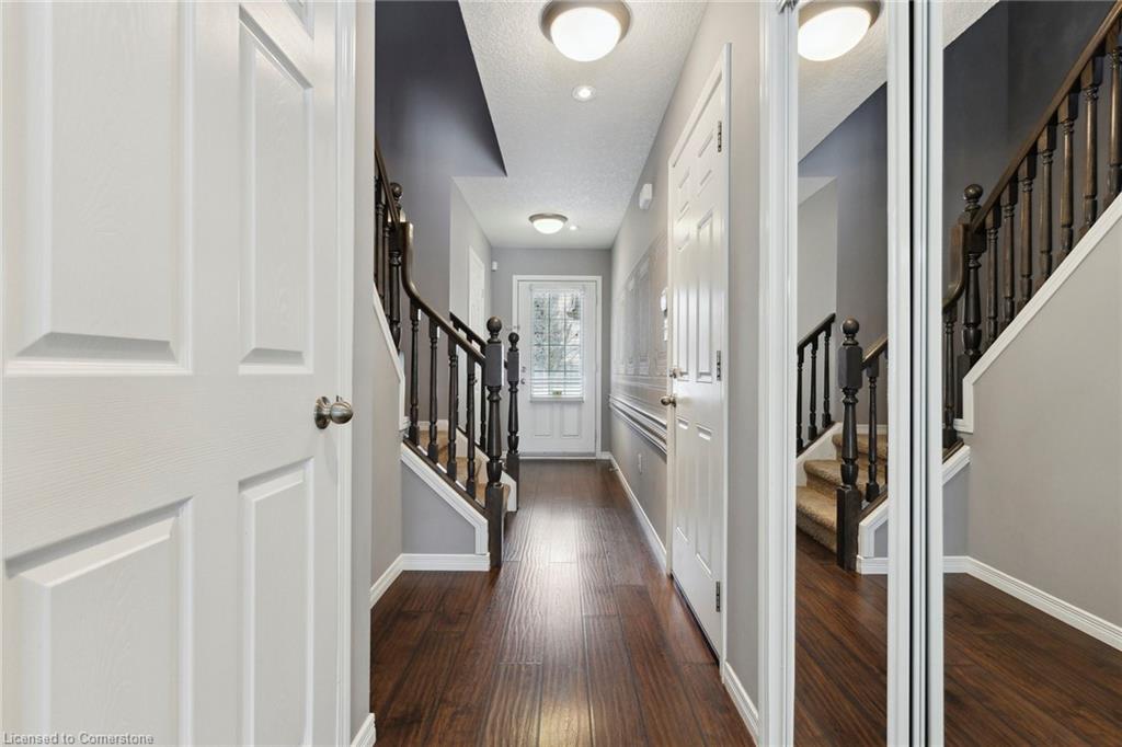 A4-7 Upper Mercer Street Property Photo 6