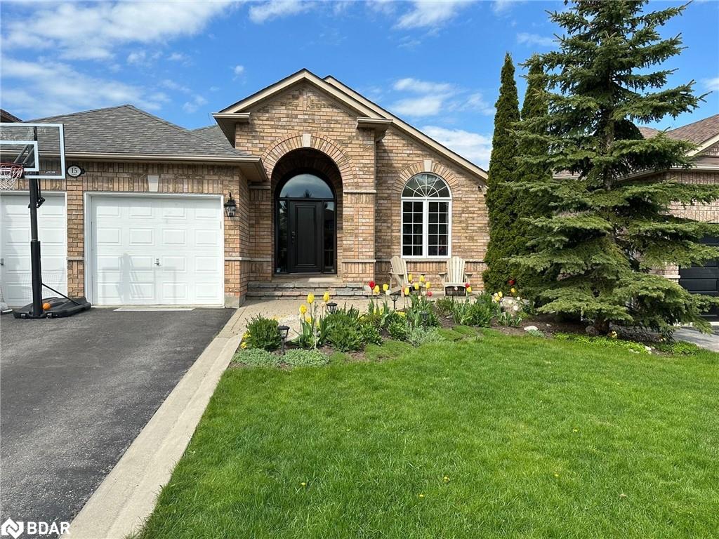 Algonquin Ridge Elementary Schoo Real Estate Listings Main Image
