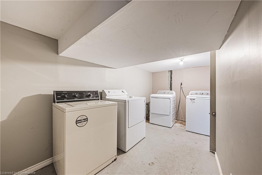 70 Hillview Street Property Photo 28