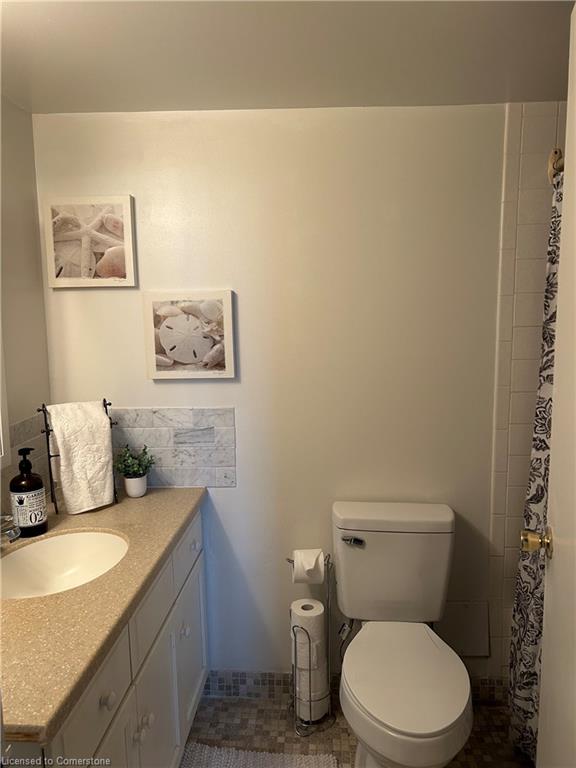 704-65 Westmount Road N Property Photo 5