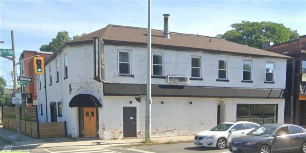 476 King Street W Property Photo