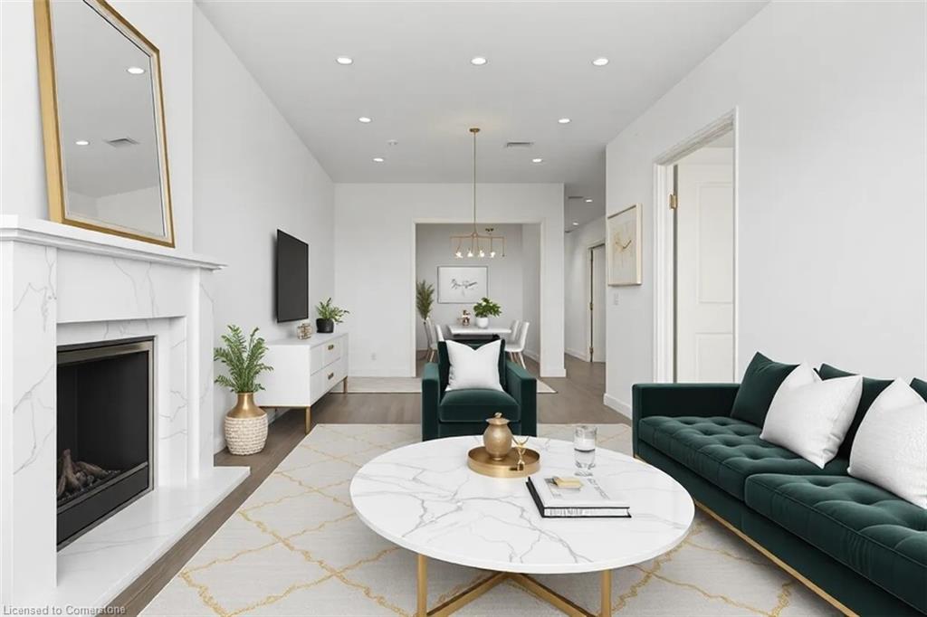 705-220 Cannon Street E Property Photo