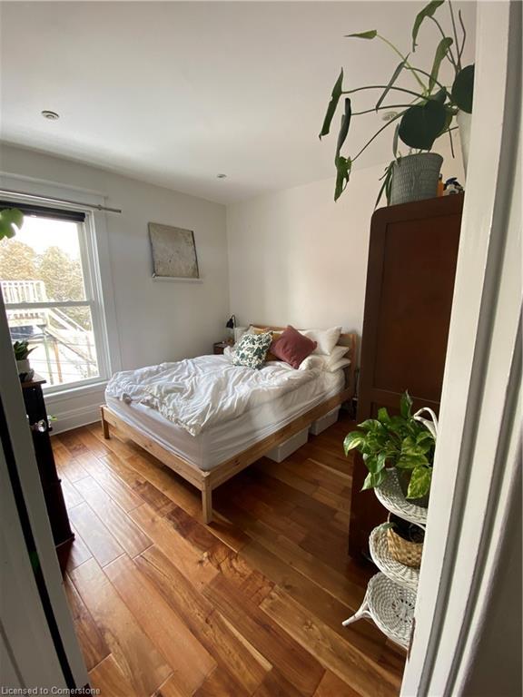 194 Charlton Avenue W Property Photo 14