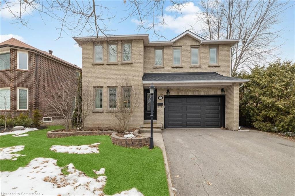 67 River Oaks Boulevard W Property Photo