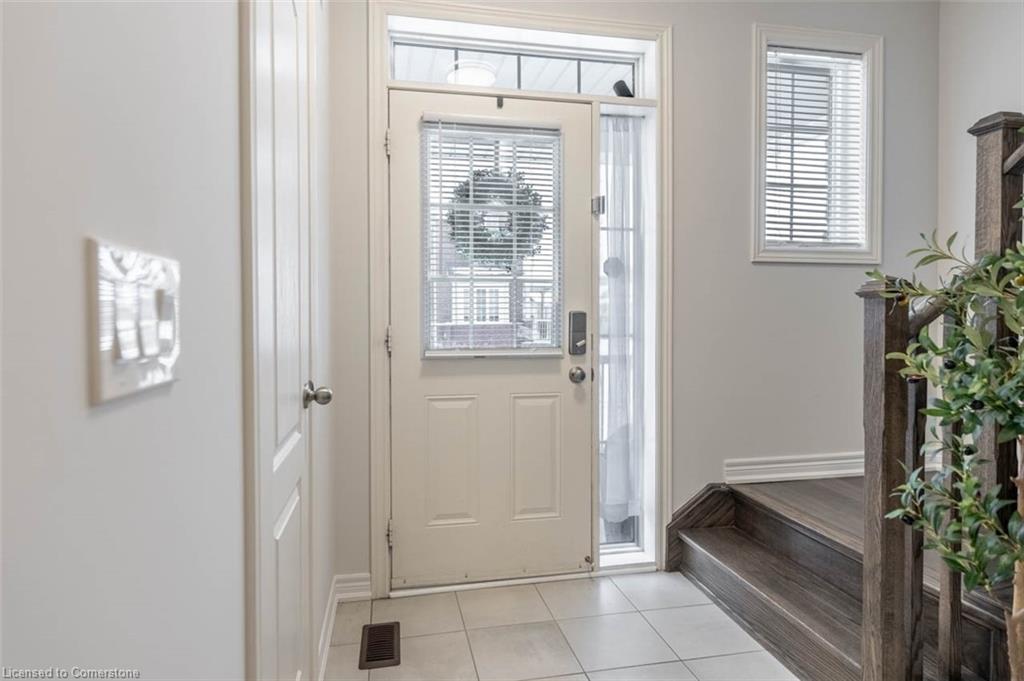 1521 Carr Landing Property Photo 3