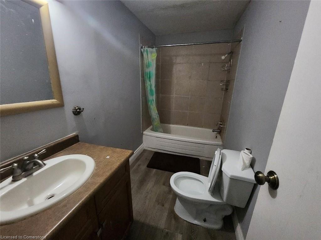 1085 Brydges Street Property Photo 2