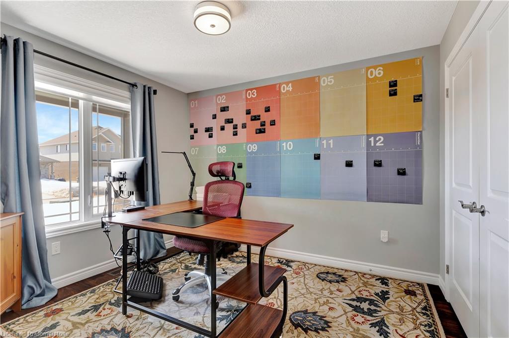 265 Krotz Street W Property Photo 5