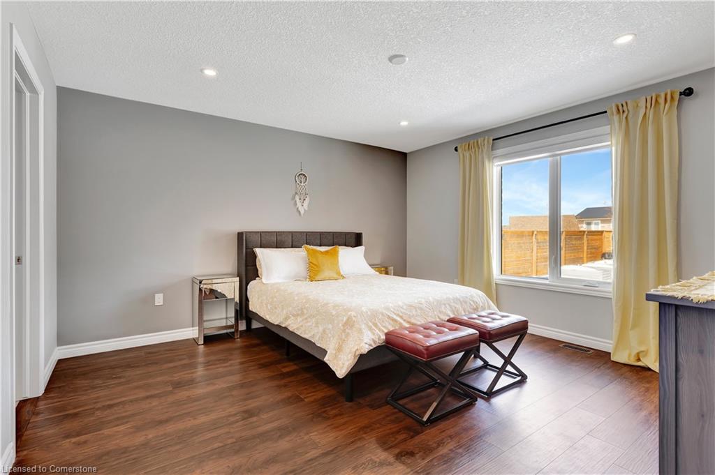 265 Krotz Street W Property Photo 24