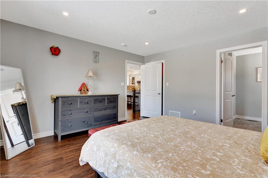 265 Krotz Street W Property Photo 26