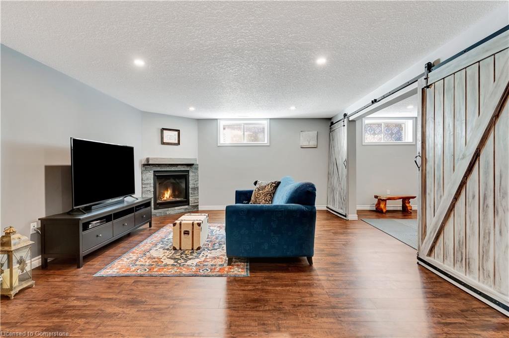 265 Krotz Street W Property Photo 29