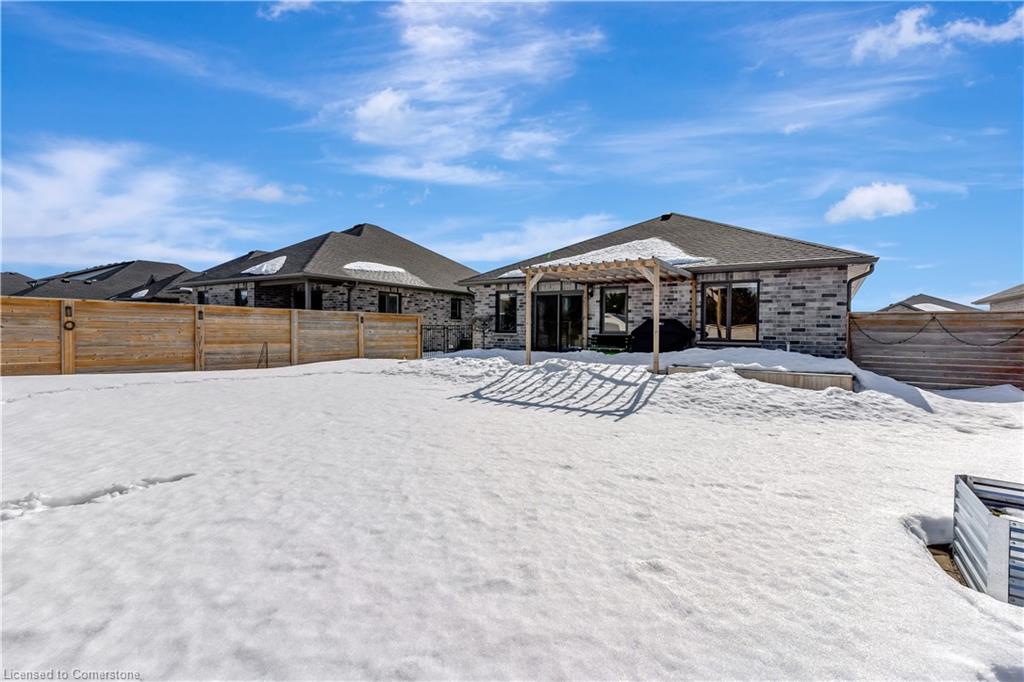 265 Krotz Street W Property Photo 43