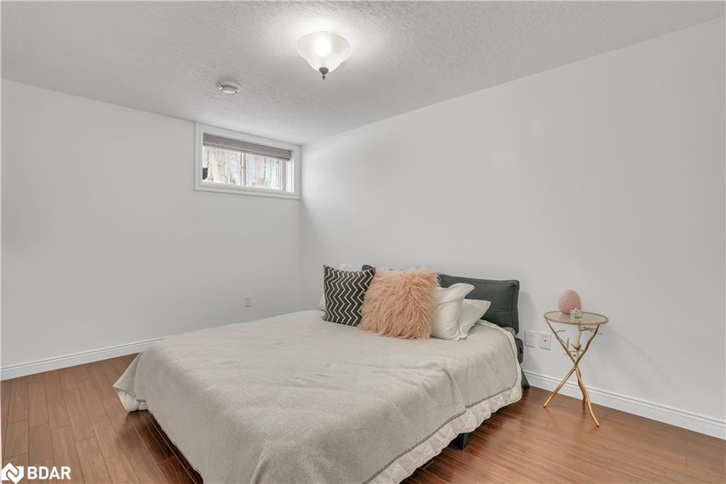 414498 Baseline Road Property Photo 9