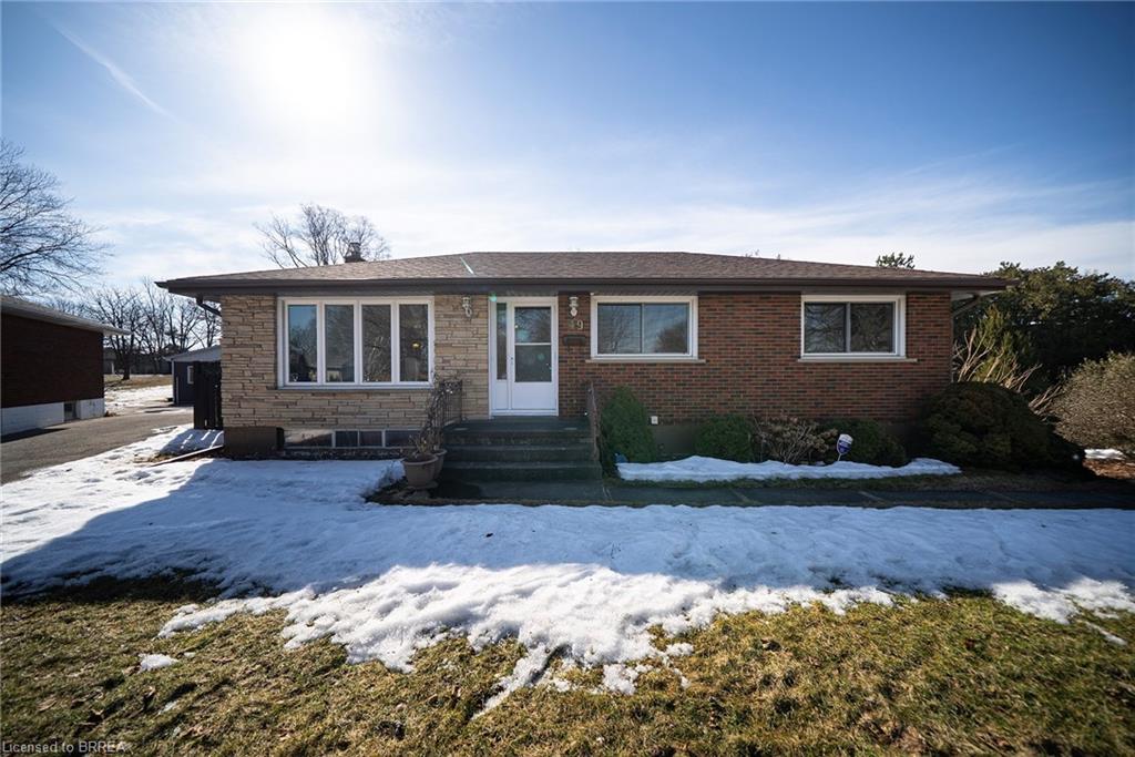 49 Wiltshire Drive Property Photo 1