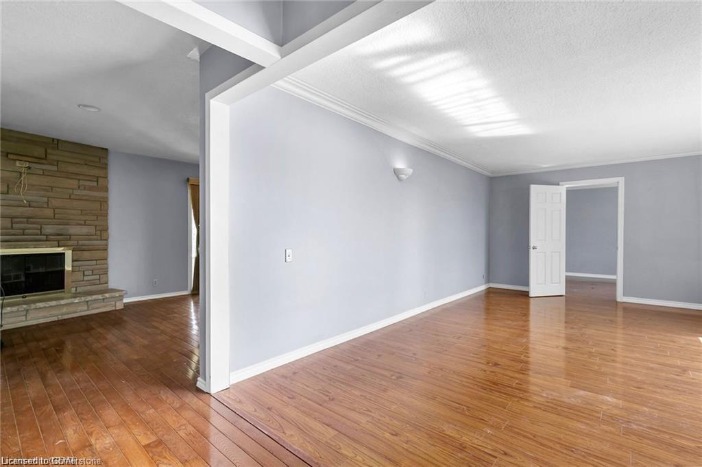 462 Arkell Road Property Photo 4