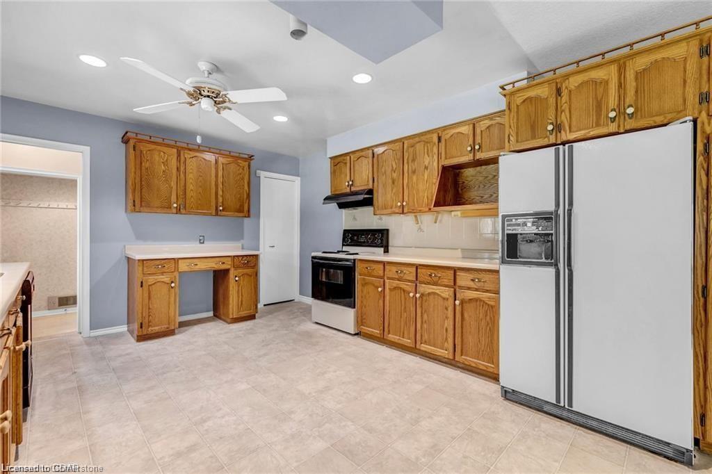 462 Arkell Road Property Photo 11