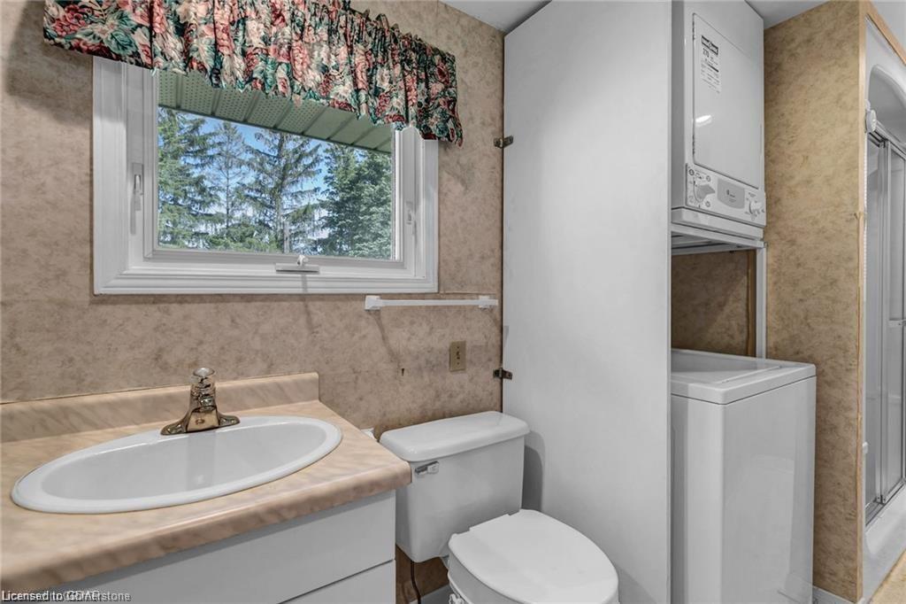 462 Arkell Road Property Photo 13