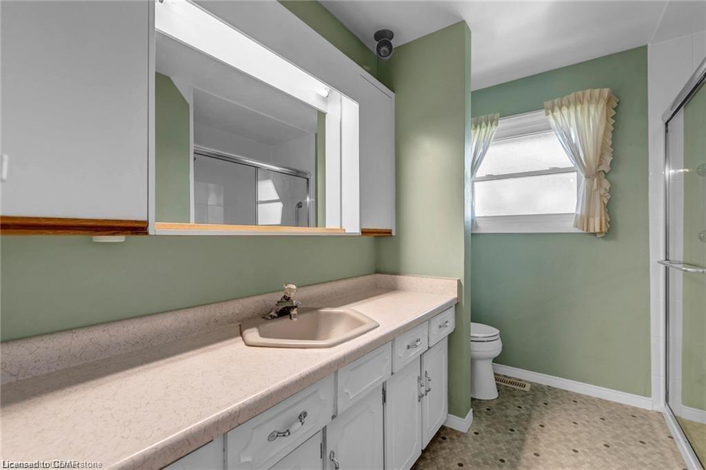 462 Arkell Road Property Photo 16