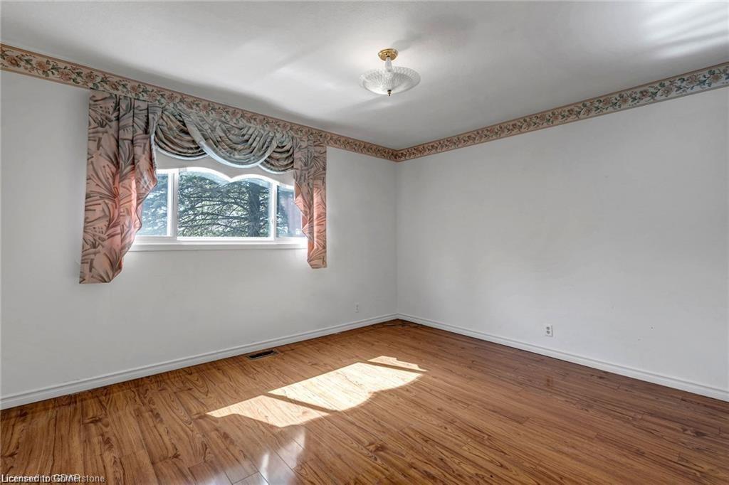 462 Arkell Road Property Photo 17
