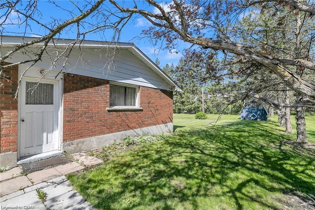 462 Arkell Road Property Photo 18