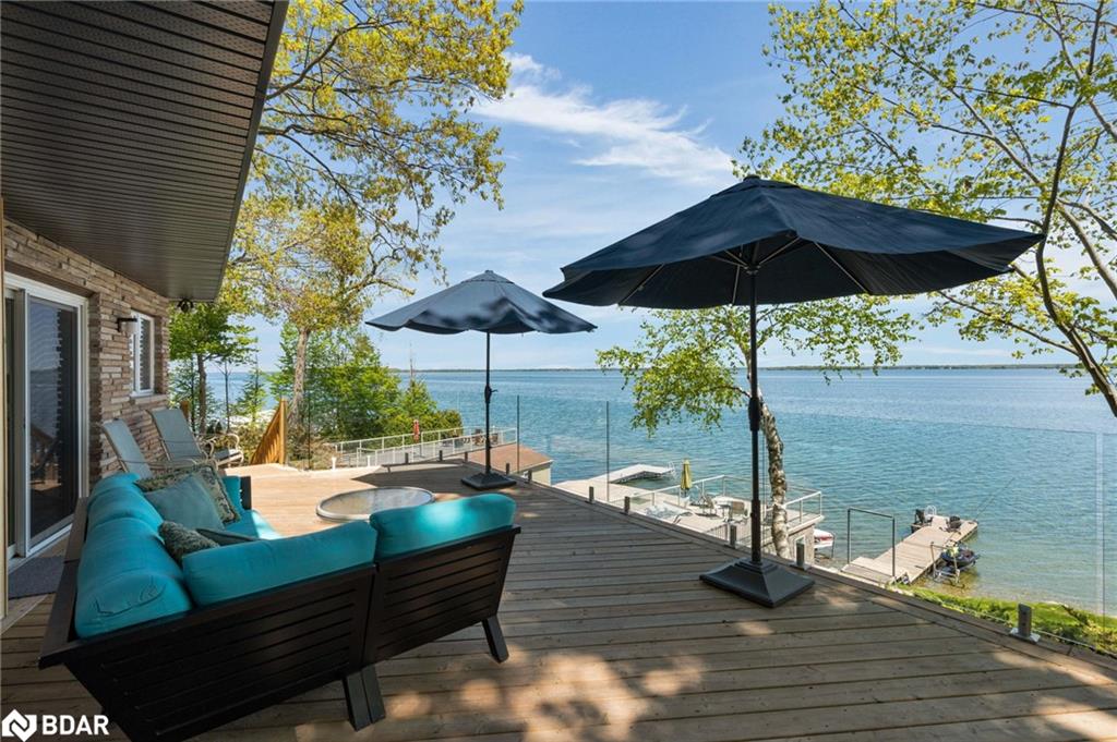 416 Bay Street Property Photo 1
