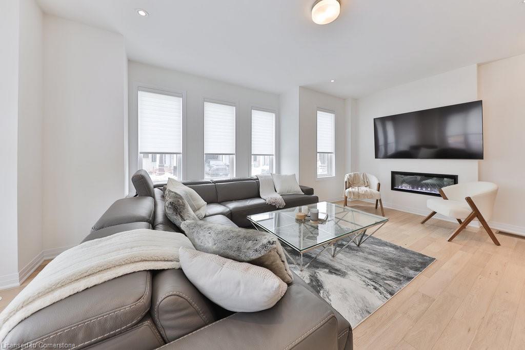 9 Crown Gate Property Photo