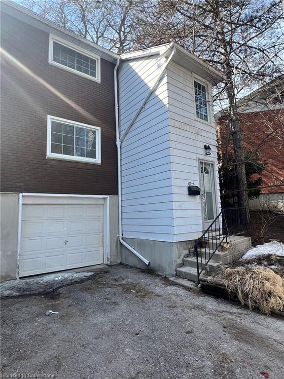 8-639 Albert Street Property Photo 1