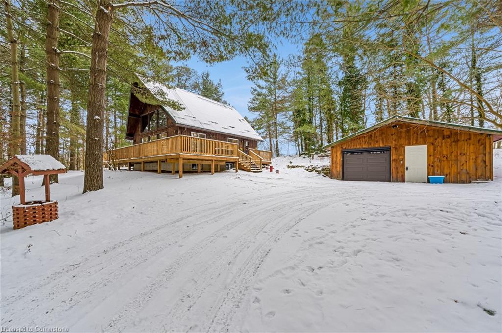250 Radical Road Property Photo 3