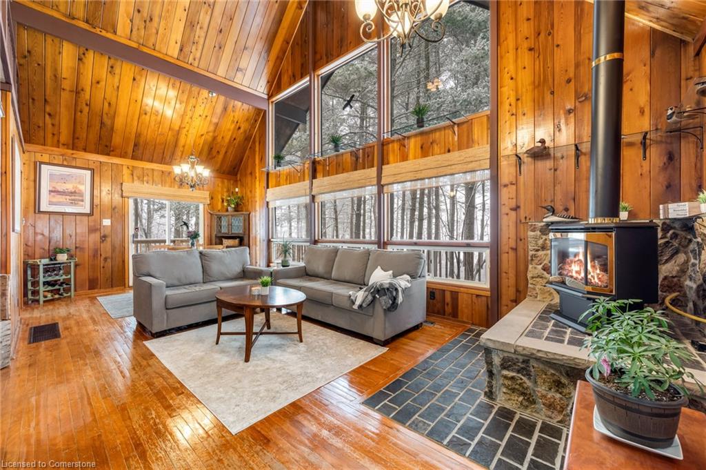 250 Radical Road Property Photo 11