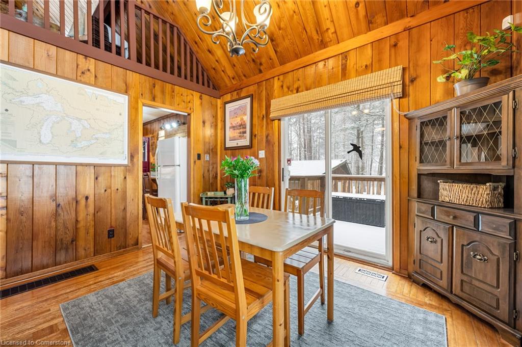 250 Radical Road Property Photo 14