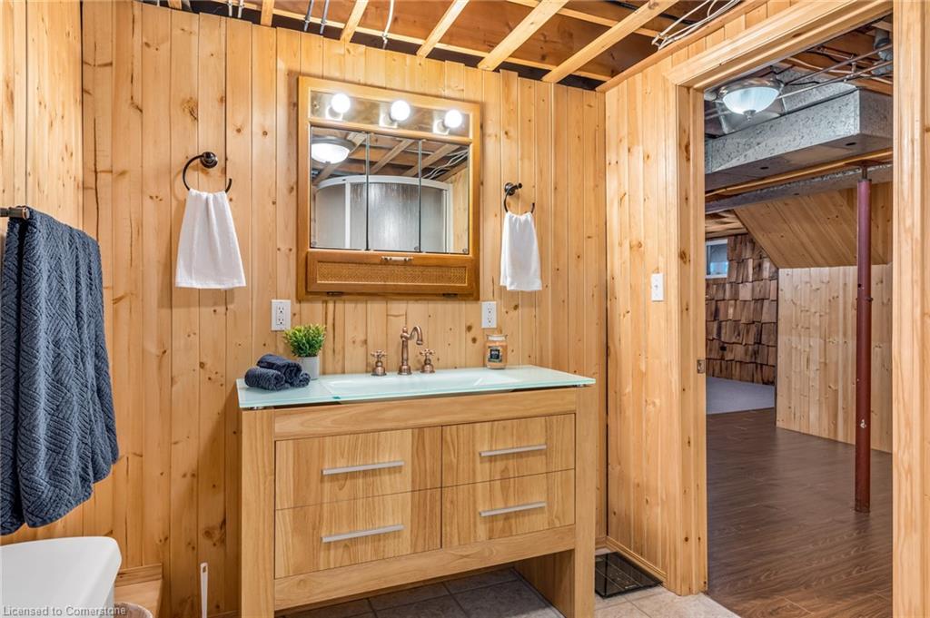 250 Radical Road Property Photo 35