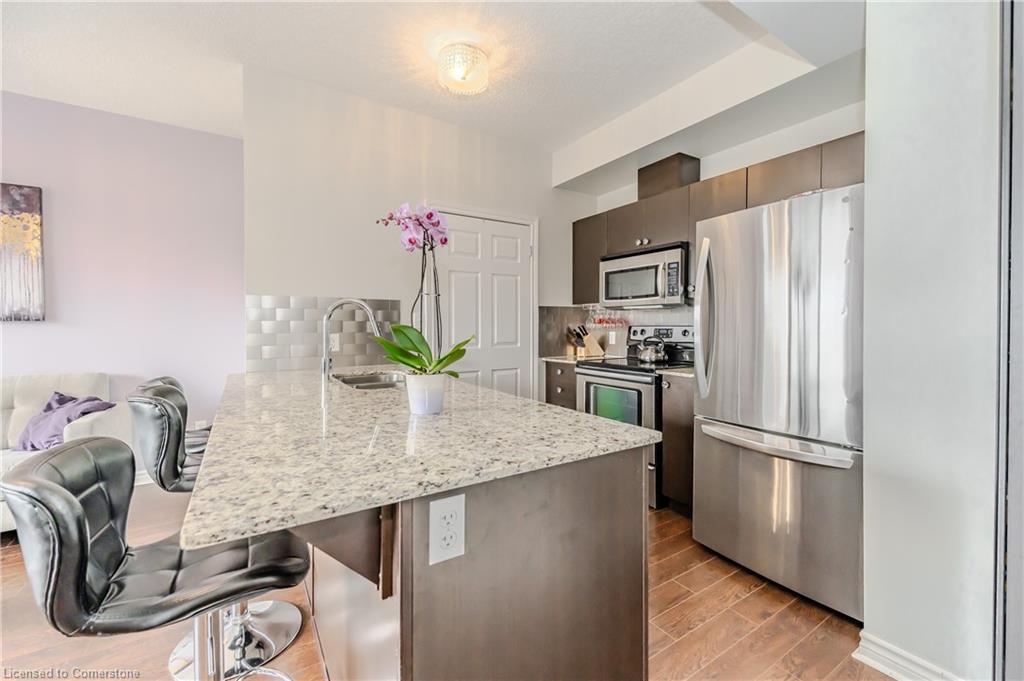 610-170 Water Street N Property Photo 6