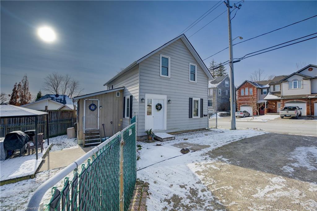 64 Woolwich Street Property Photo 16